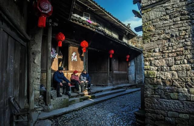 广西男子为上清华复读13年，曾拒绝多所名校，如今怎么样了？游戏画面