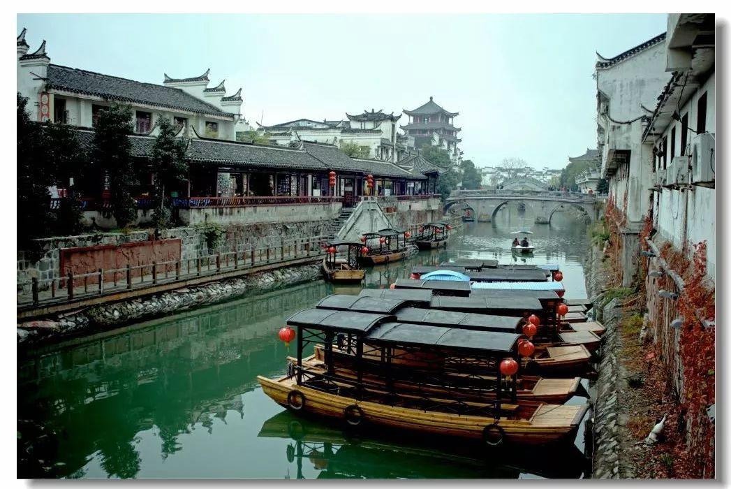 机智问答网页-智能解答,瞬间满足你的好奇心 - 光速有多快?
